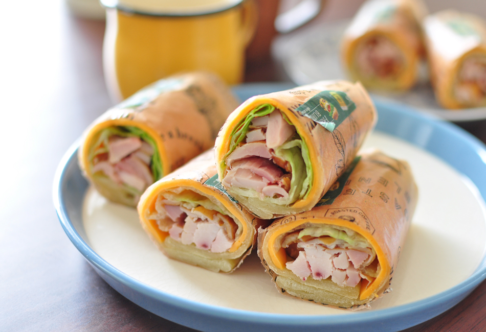 チキンとにんじんのラップサンド