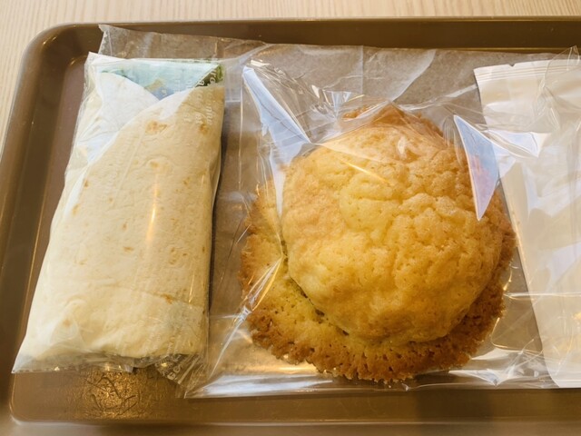 ＼✨カレーパングランプリ2025✨ , 🎉 金賞受賞のご報告, ご投票ありがとうございました🙇‍♂️,おかげさまでシュクルヴァンの人気カレーパンが、 2商品同時に金賞を受賞しました！, 🥇牛肉ゴロゴロ黄金カレーパン,「西日本揚げカレーパン部門」, → 2年連続金賞！ , 🥇あふれるチーズの黄金カレーパン,「チーズカレーパン部門」 , → 初出場で初金賞！ ,