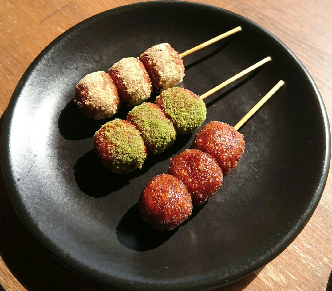 月見団子」販売のご案内廣榮堂