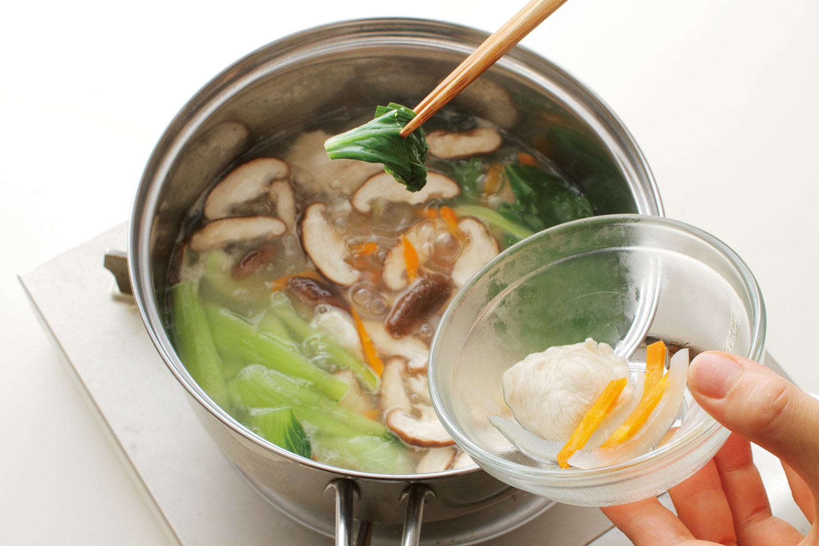 『生姜たっぷり「ささみと油揚げのあんかけうどん」』