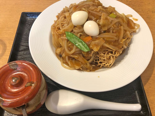 超巨大！担々麺とは違うご当地名物「担々やきそば」！具材丸ごと！？特製オムレツもテレ東・ＢＳテレ東の読んで見て感じるメディア テレ東プラス