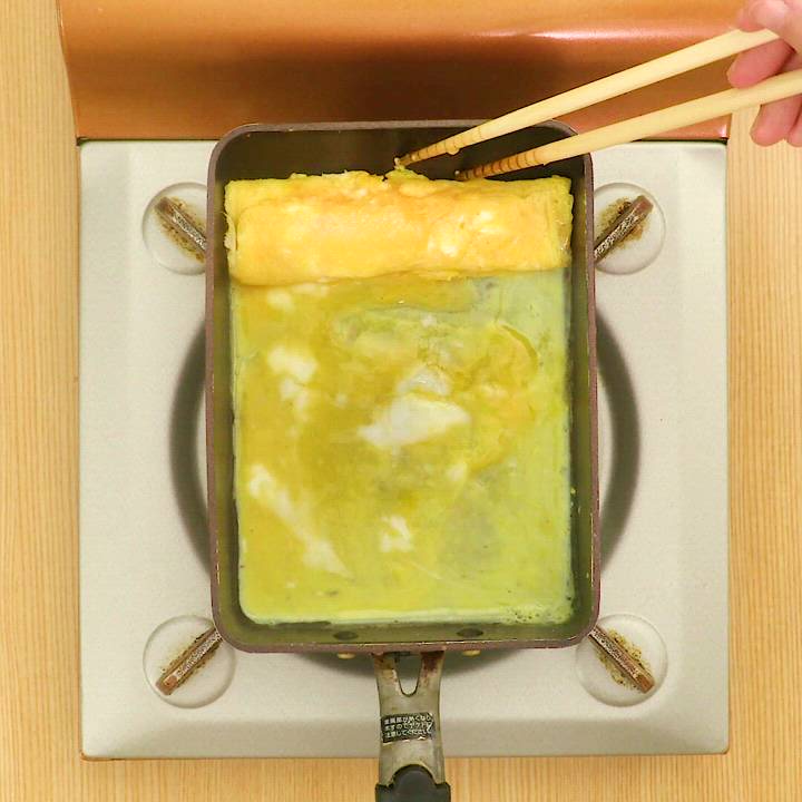 手巻き寿司の具材にも！甘めの厚焼き玉子