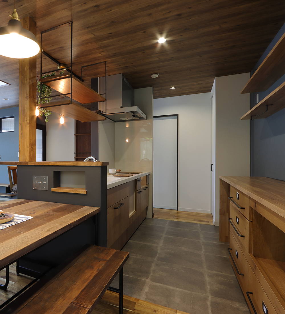 キッチンでの作業が楽しくなる！インダストリアルキッチンの魅力とは越谷でカッコイイ家を、つくろう