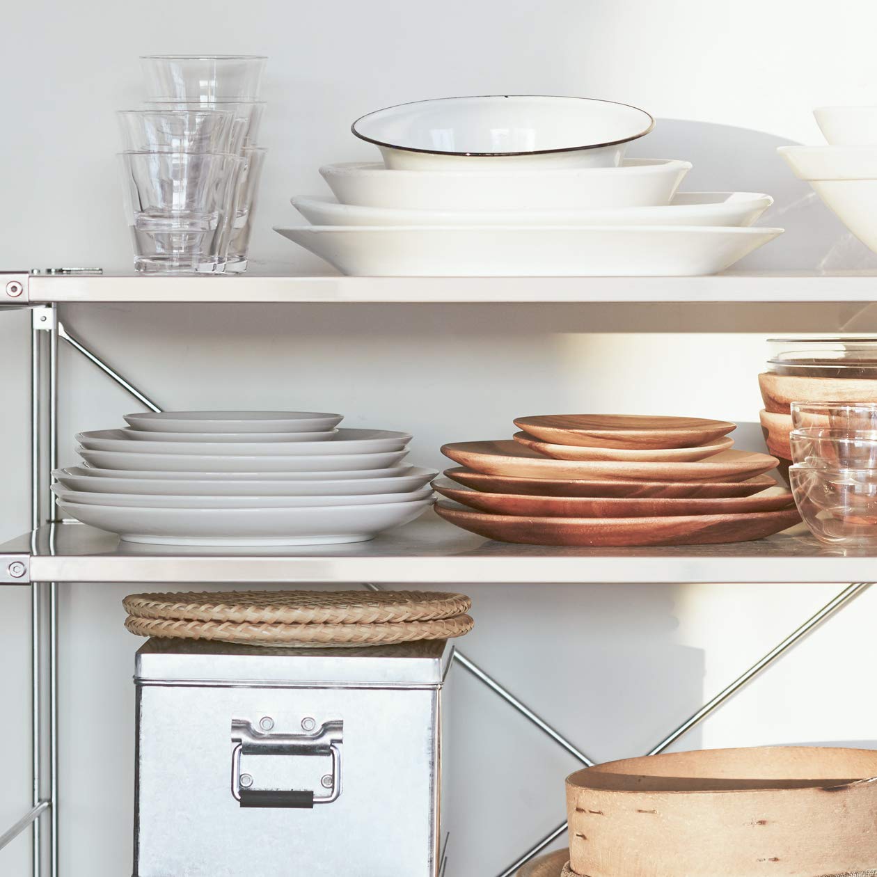 ニトリ・無印 家のお皿、これで揃えたい！カフェみたいな「おしゃれ木製プレート」3選 購入レビュー