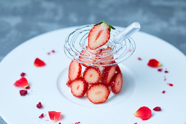 皿盛りデザート」のアイデア 9 件 2025皿盛りデザート, デザート, 料理の盛りつけ