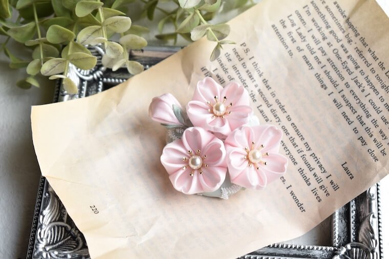 つまみ細工 コサージュ ブローチ 入学式 卒業式 コサージュ nocorino. 通販 17489166Creema クリーマ