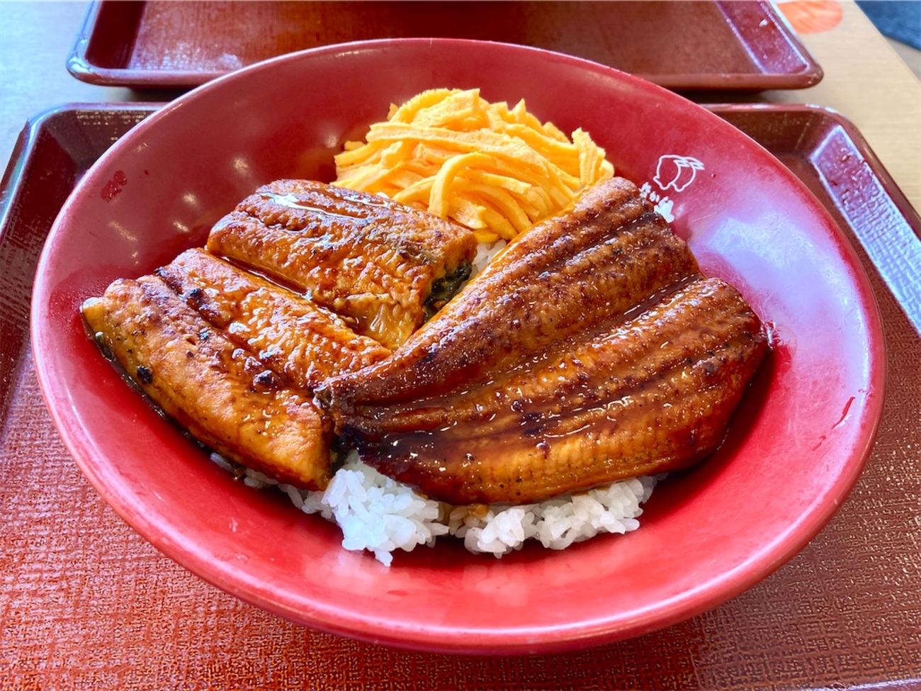 丸亀製麺」ほぼ一強時代も「資さん」など新興勢力も台頭！激化する「うどん戦争」の中、わずか2店舗の激レア「うどんチェーン」が凄かったチェーン店最強のモーニングを探して東洋経済オンライン