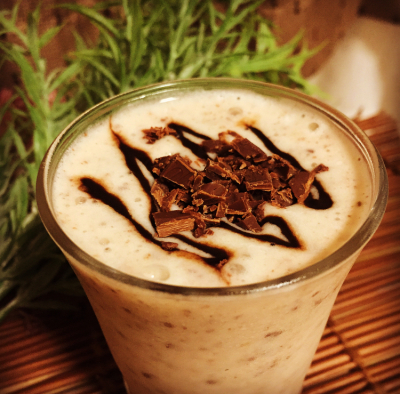 材料3つで チョコバナナスムージ