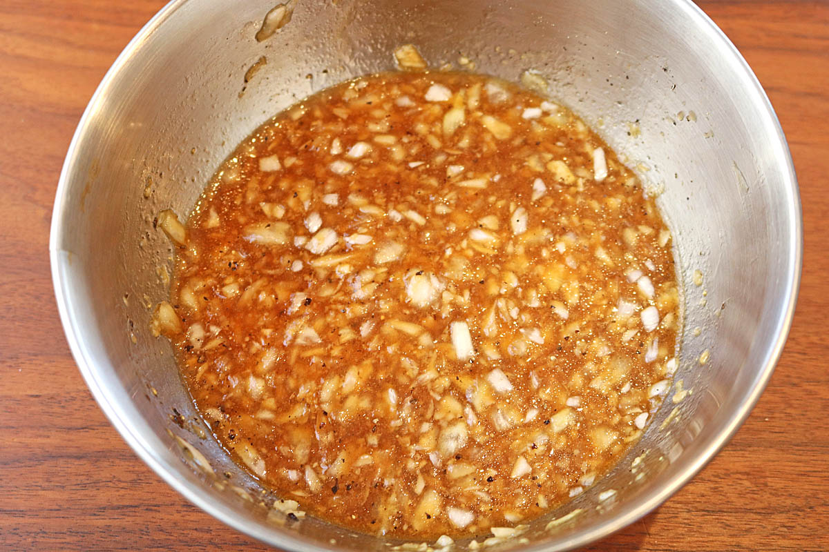 切って和えるだけで簡単！「新玉ねぎの万能ドレッシング」