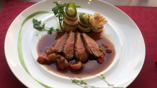 鴨胸肉のロースト 柚子のソース」Bistrot33 santrois びすとろさんとろわ のメニューフランス料理