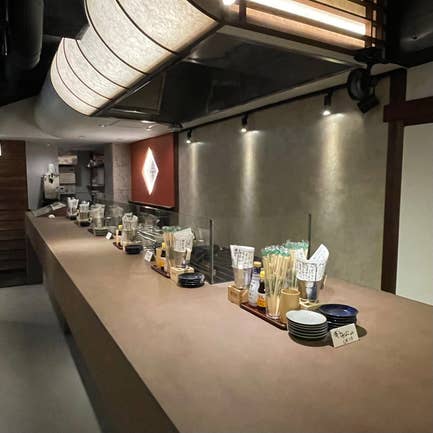 横浜駅西口五番街の新星！「西口ゴールデン横丁」で味わう酒×グルメの宝庫とっとこきゃりーちゃん 神奈川県グルメ・スポット情報