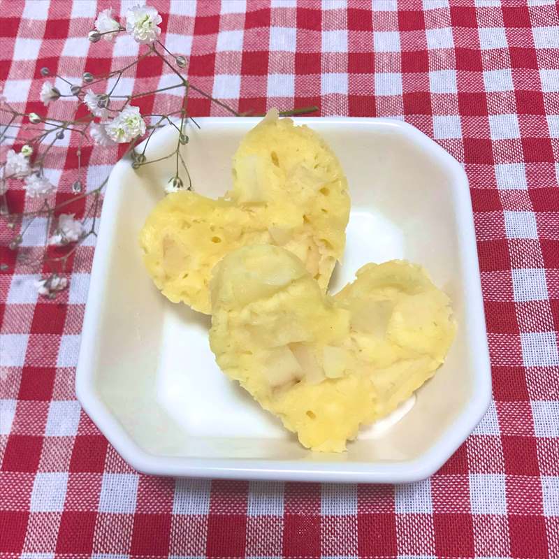 りんご蒸しパンレシピ🍎 冷凍もできます🫡離乳食 離乳食レシピ離乳食作り離乳食メニュー離乳食おやつ離乳食完了期1歳3ヶ月男の子ママ 手作りおやつ りんごレシピ りんごおやつ 蒸しパンレシピ 蒸しパン 栄養士ママ