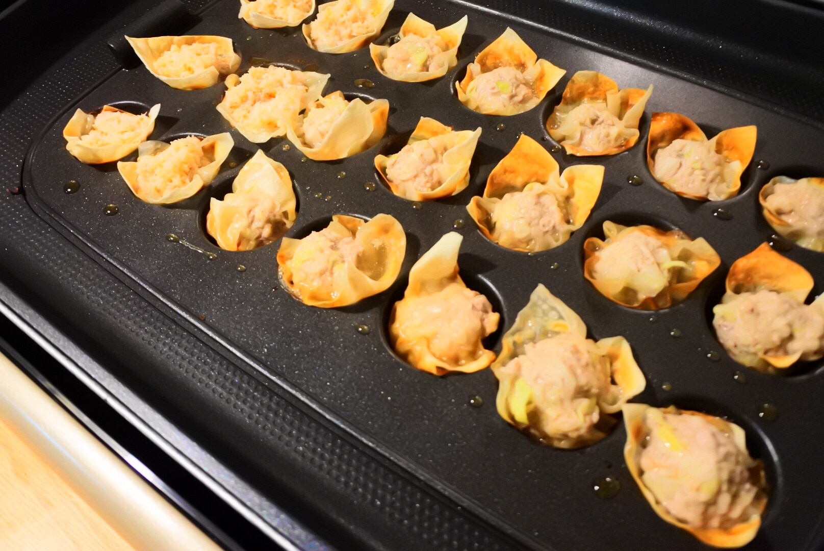 たこ焼き器で簡単焼きシュウマイ