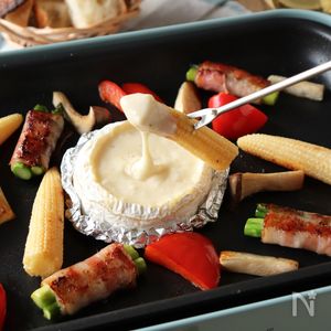 ホットプレートでチーズフォンデュすき焼き