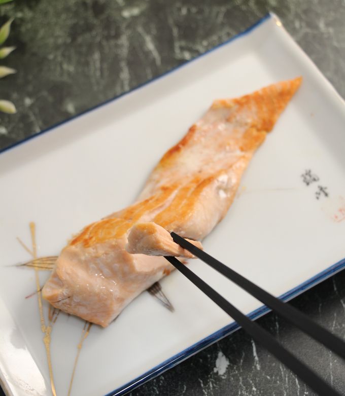 鮭と玉ねぎのフライパンチーズ焼き