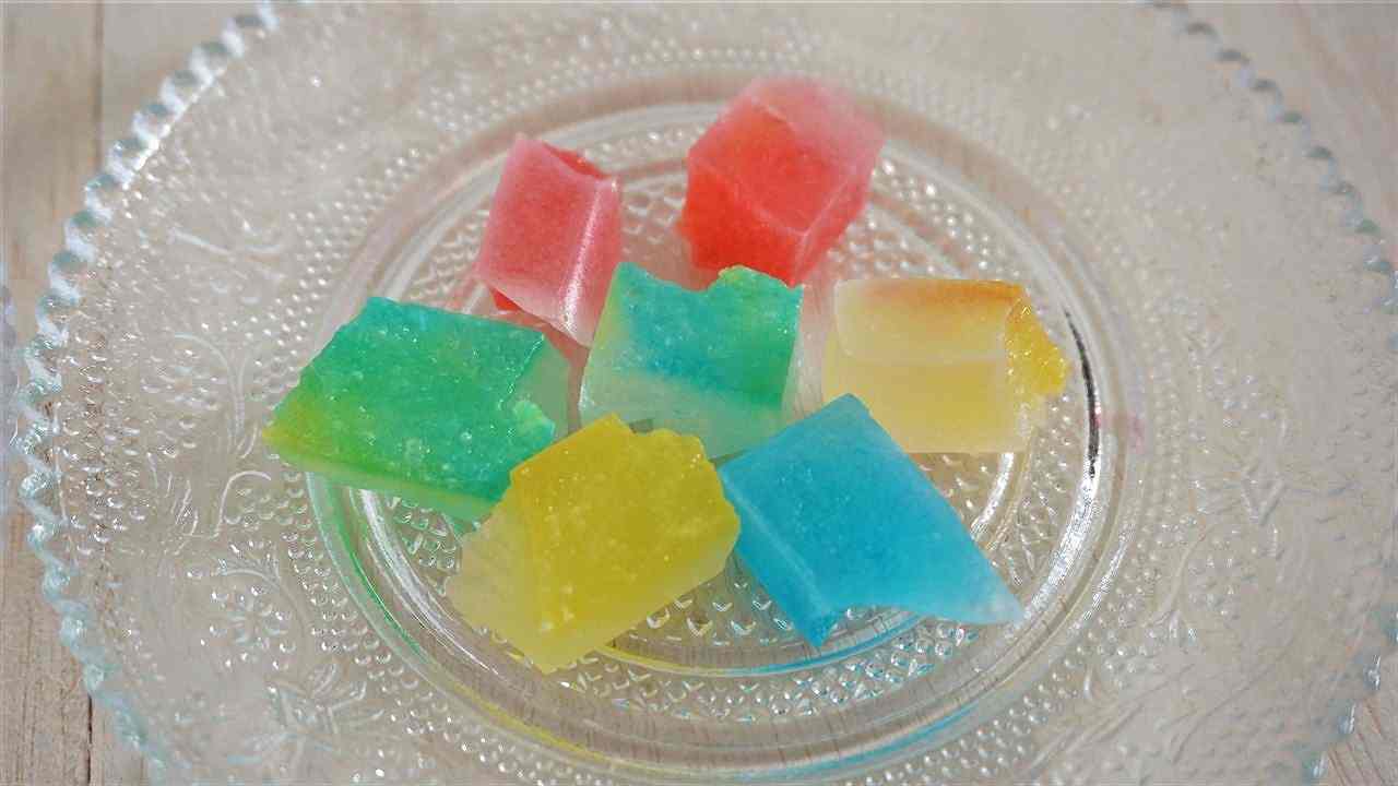 イオンモール木更津 キラキラ光る琥珀糖 無印良品