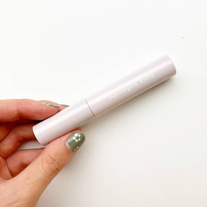 原産国：中国 材質：鉄、ニッケルメッキ 商品サイズ：1.55cm ×0.65cm ×0.65cm 内容量：12個入 種類：アソートなし紛失したパーツの補助やDIYの材料として。 棚板を支えるパーツです 直径5mmの穴用棚受けダボです。 穴に挿してご使用ください - 100均 通販ダイソーネット