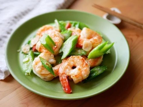 コストコ カクテルシュリンプで海老チリチャーハンの作り方 kattyanneru