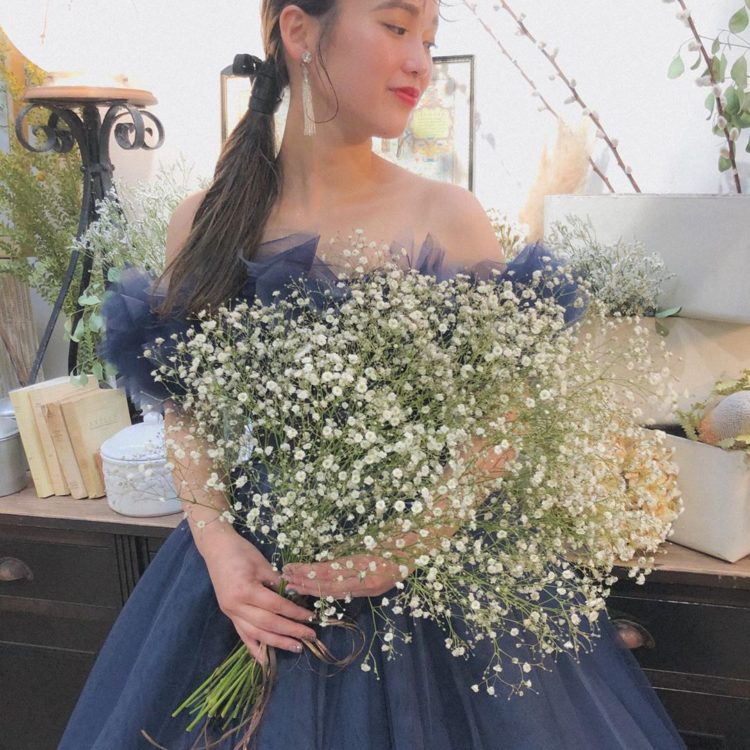 カスミソウを使ったウェディングブーケのアレンジおすすめ10選 今週のスタスナ omotte magazine fromANNIVERSAIRE記念日にまつわるマガジン