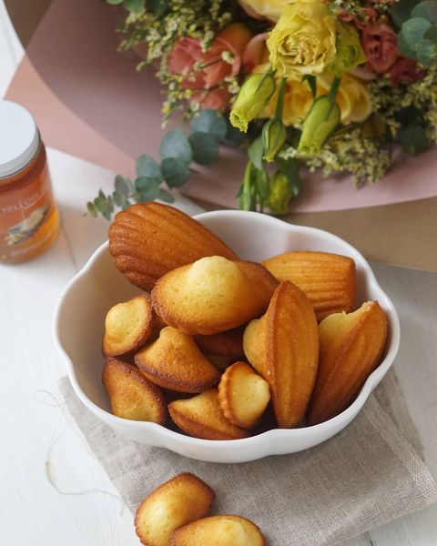 軽 北海道産小麦をつかったこだわり菓子セット 中：コロナ不況に負けるな！作業所応援ショップきょうされんTOMO市場 ともいちば