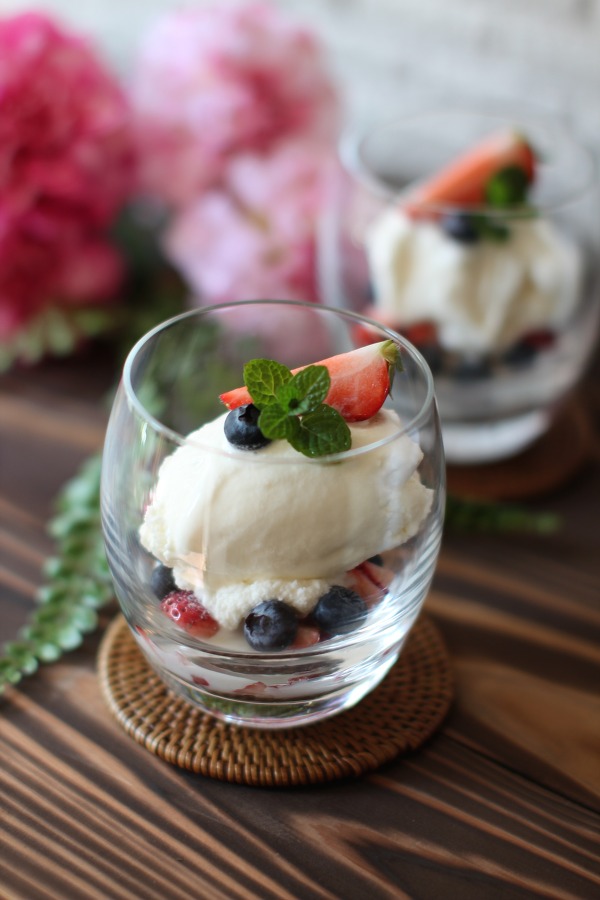 おしゃれでかわいい！カラフルなアイスクリーム 棒付き のイラスト商用フリー 無料 のイラスト素材なら「イラストマンション」