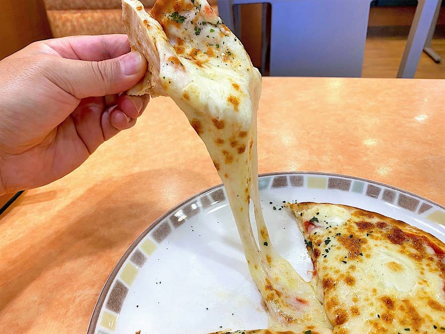 サイゼ 今季のサイレント変更がヤバいぞ！ 危ぶまれる「Wチーズ」の未来、変化したカプレーゼ、そしてロケットニュース24