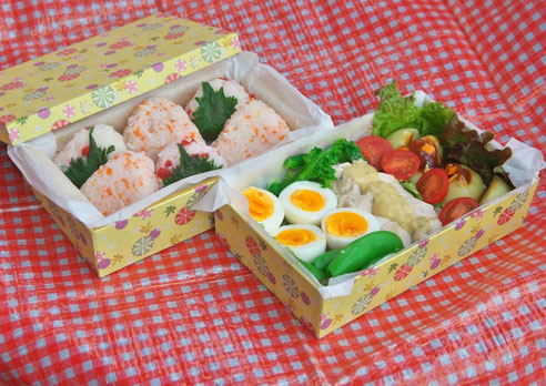 みんなで食べるおにぎり行楽弁当 - レシピナビ