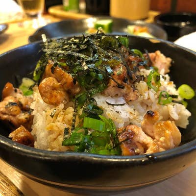 おはようございます! お知らせです📢 . 電話受付時間が15時からでしたが、 電話が集中してしまう為 14時からに変更致します! .受け取り時間18時から20時までは 大変混み合ってご迷惑をおかけしております。 当日その時間に来られますと 大変お待たせしてしまう事になっ