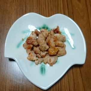 離乳食の鮭フレークいつから?後期・完了期レシピ 管理栄養士監修