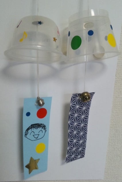 ゼリーカップで風鈴作り。気付けばいつも、絵を描いていた
