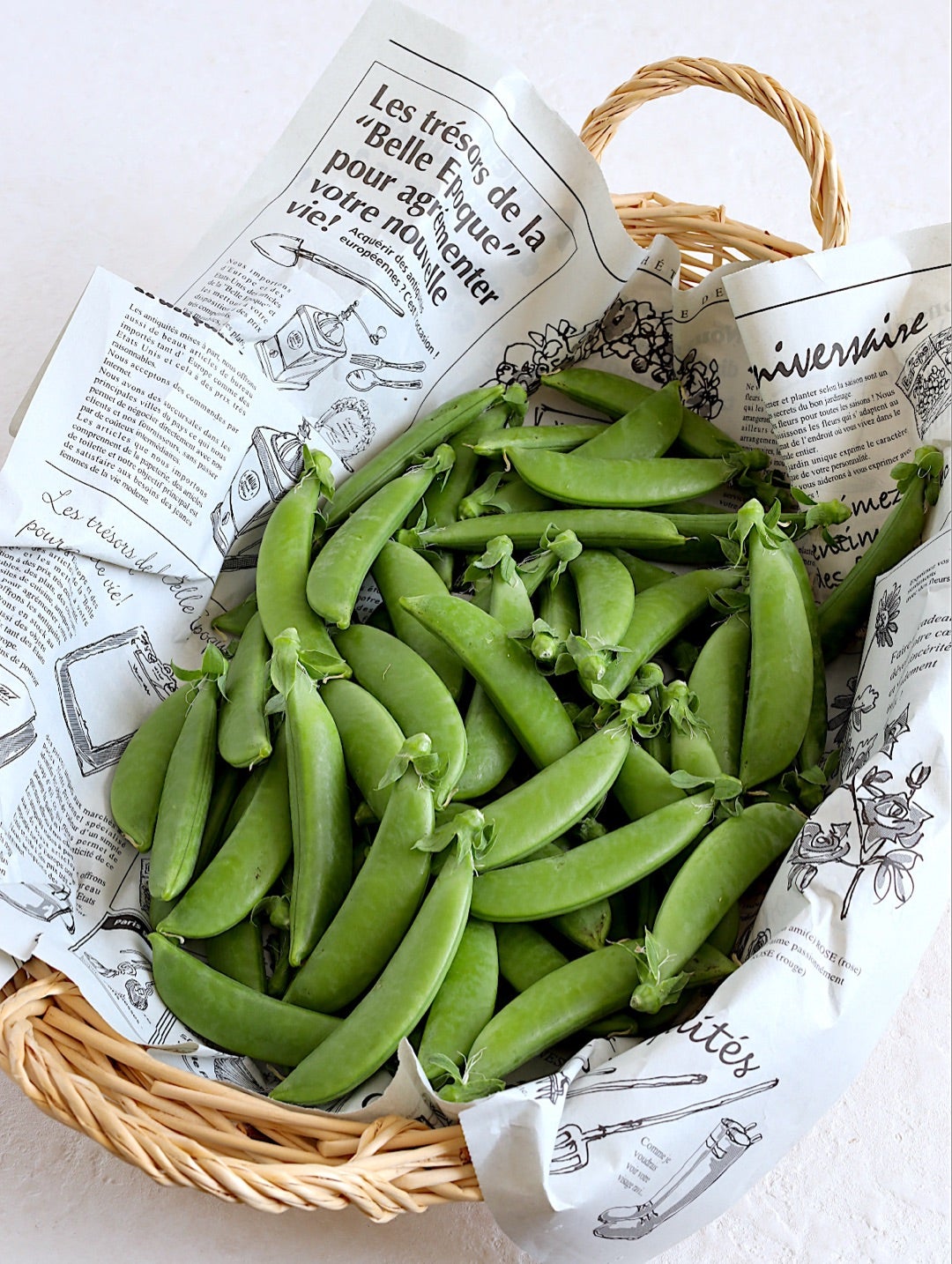 苺とモッツァレラ、生ハムの前菜クラシル