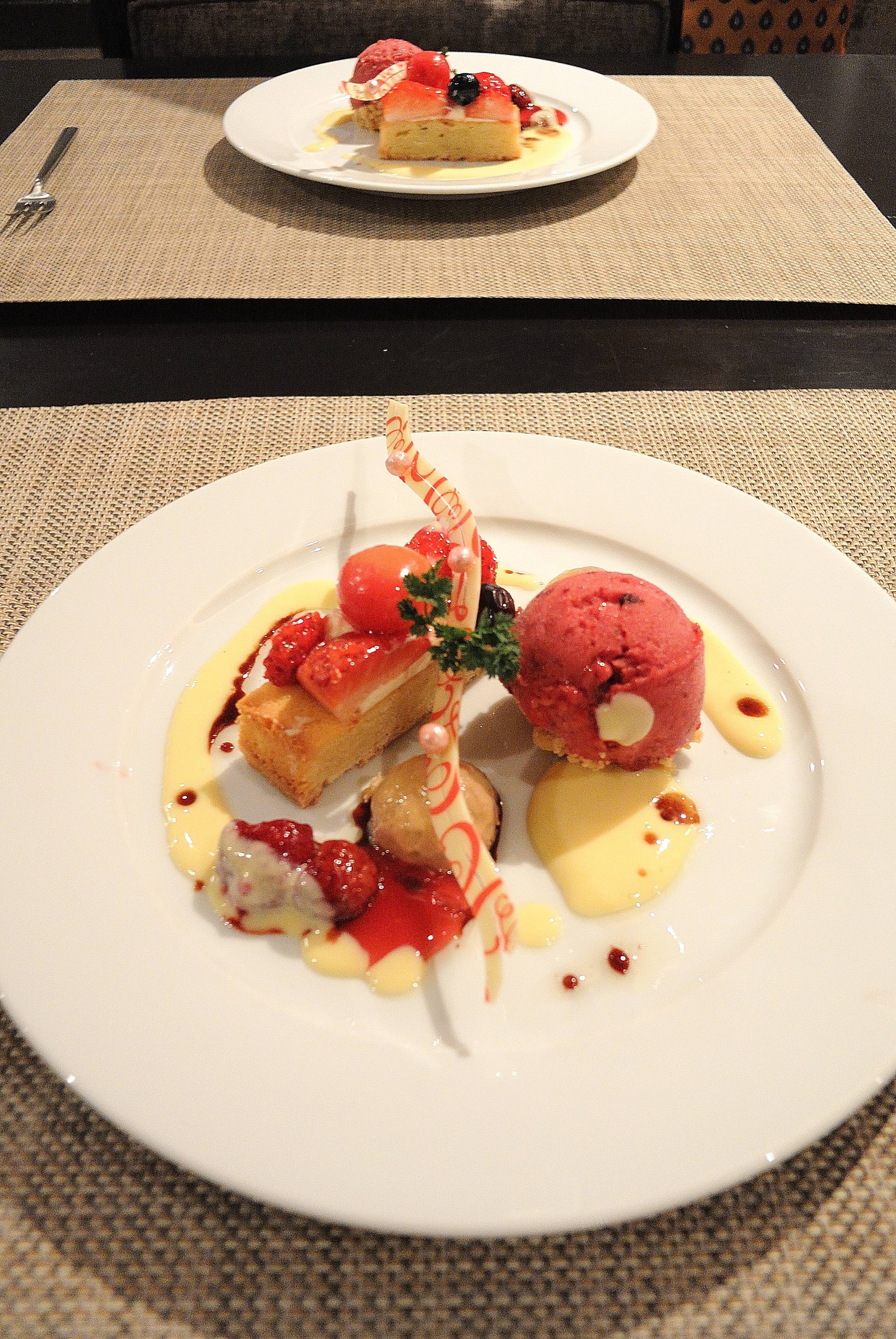 キャンバスはお皿！芸術的なアシェットデセール集めました！パティシエントマガジン