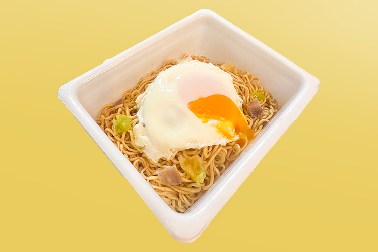 ペヤング」に焼肉を載せるだと！ 「焼肉きんぐ」の期間限定メニューに「絶対うまいやつ」「最強のメニュー」 1 3グルメ ねとらぼ