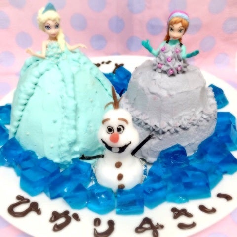 ボウルで簡単!ドールケーキの作り方♡ ⠀ postでも紹介しています♡ ⠀ ⠀ ⠀おしゃれに子育てドールケーキ白雪姫🍎白雪姫ケーキプリンセスケーキ簡単ケーキ作り簡単ケーキ手作りケーキバースデーケーキ手作りドールケーキに挑戦プリンセス