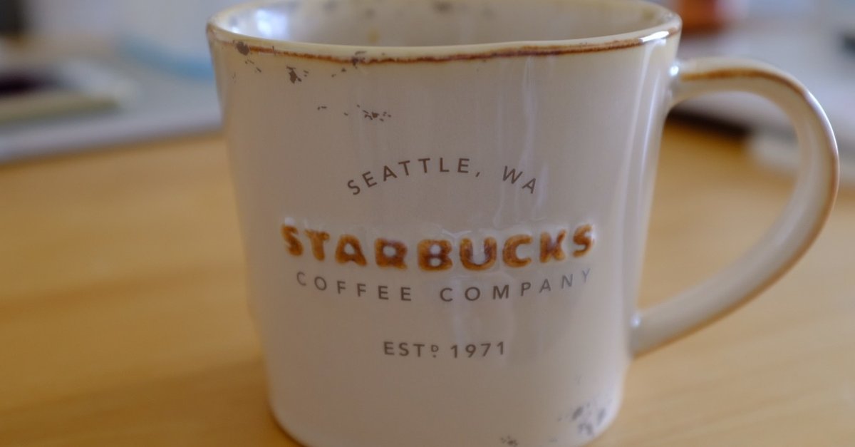 スターバックス」ダイエッターにお勧めしたい!ホイップクリームも乗って100kcalで飲める!!大満足なアイスアメリカーノカスタムのご紹介! –LHOUSE