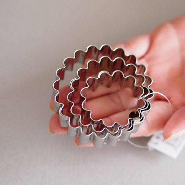 ☆大人気 品薄 入手困難☆かわいい抜型 クッキー抜き型 ハート型 丸型 ダイソ