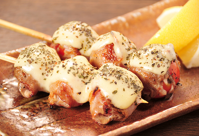 鳥身にチーズをかけて焼いて見ましたお持ち帰り焼き鳥専門店「鳥平」