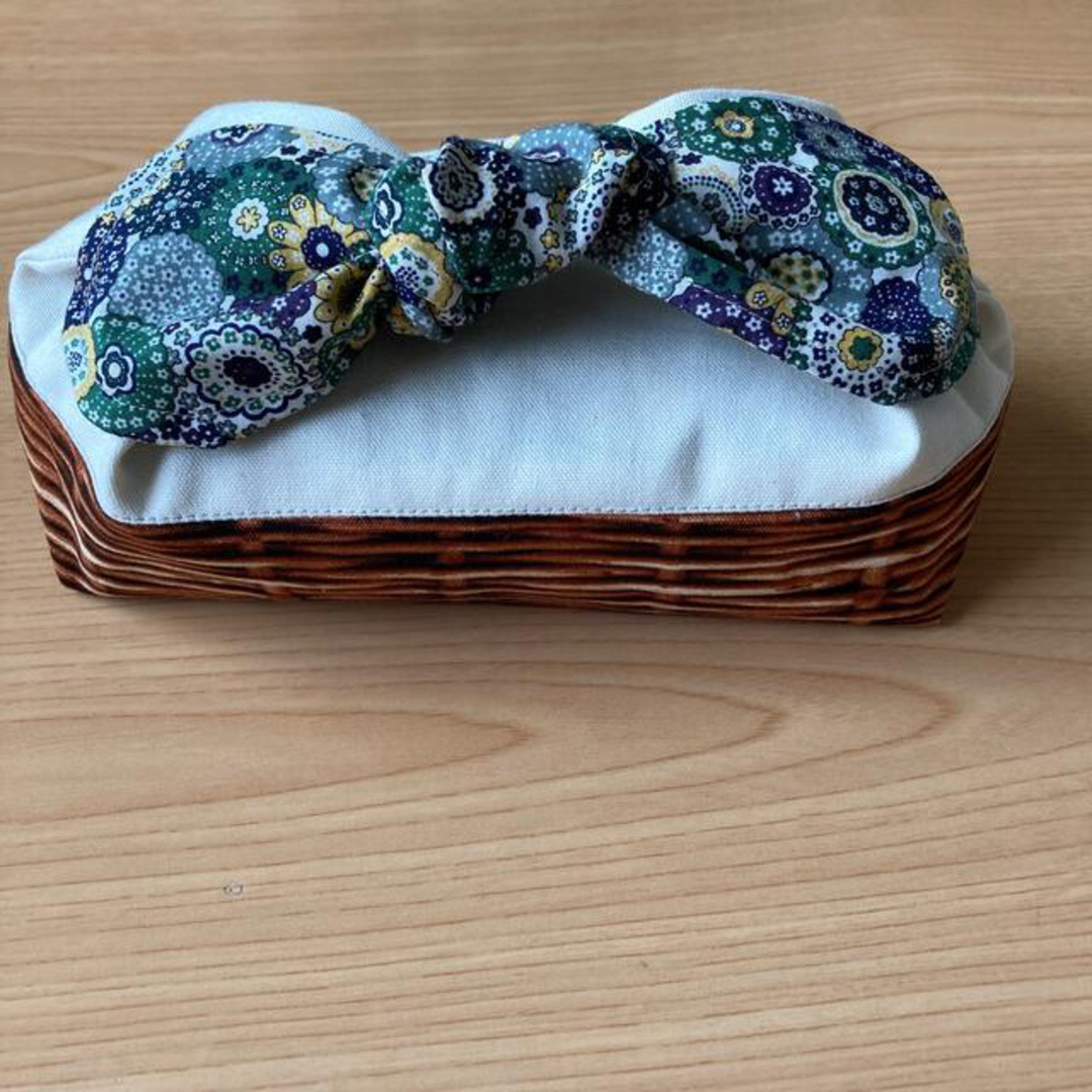 端切れDIY サイズ調整ができる簡単りぼんお弁当袋の作り方四角いお弁当箱用ハンドメイド布小物 How to make a lunchboxcover handmade easycute