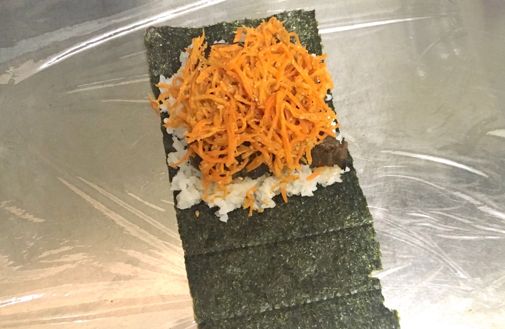 焼肉ナムルの折りたたみキンパ 韓国風おにぎらず- 八丈島のおいしい暮らし