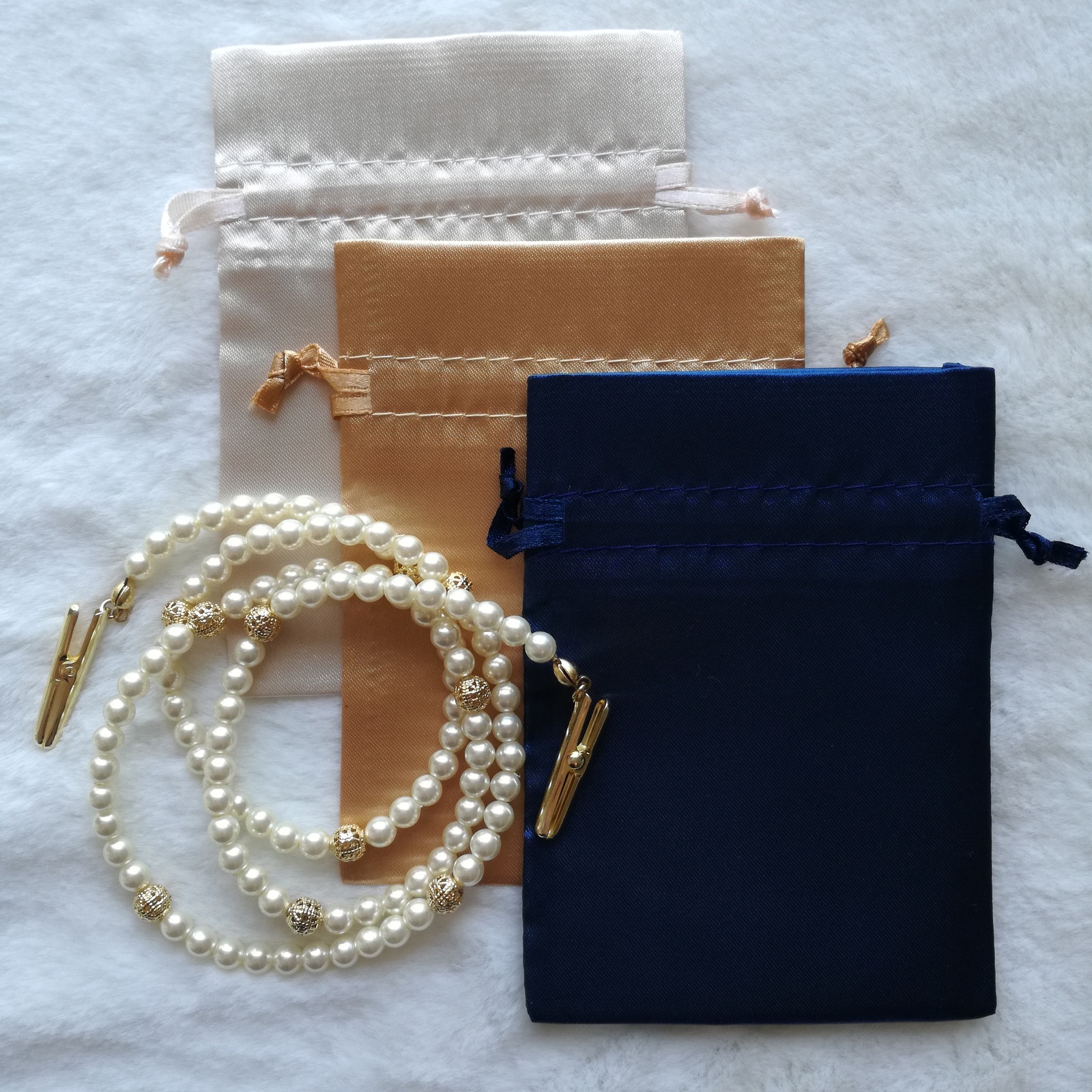 Amazon袂留め クリップ 美容スキット たすき ファッションクリップ お茶 水仕事 仲居さん おしゃれ 食事 ナプキン留め 着物 浴衣 着付和装 和小物オレンジ和装小物 通販