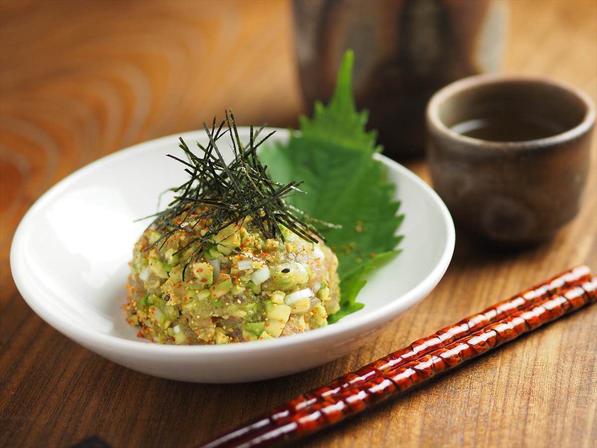 1番人気! 天然鮪とアボカドのとろろどんぶりナナズグリーンティー たまプラーザテラス店公式ブログ