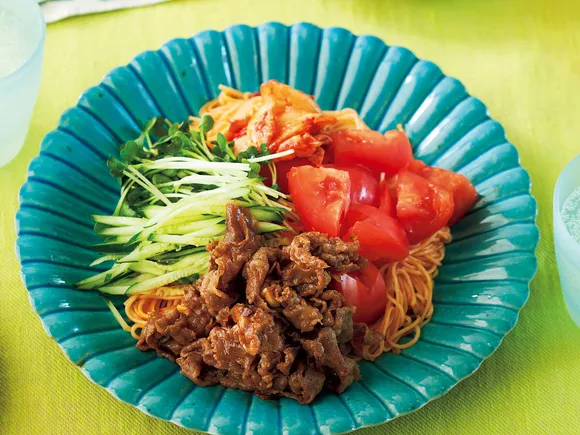 牛肉ステーキ新玉ねぎと醤油とバルサミコのソース