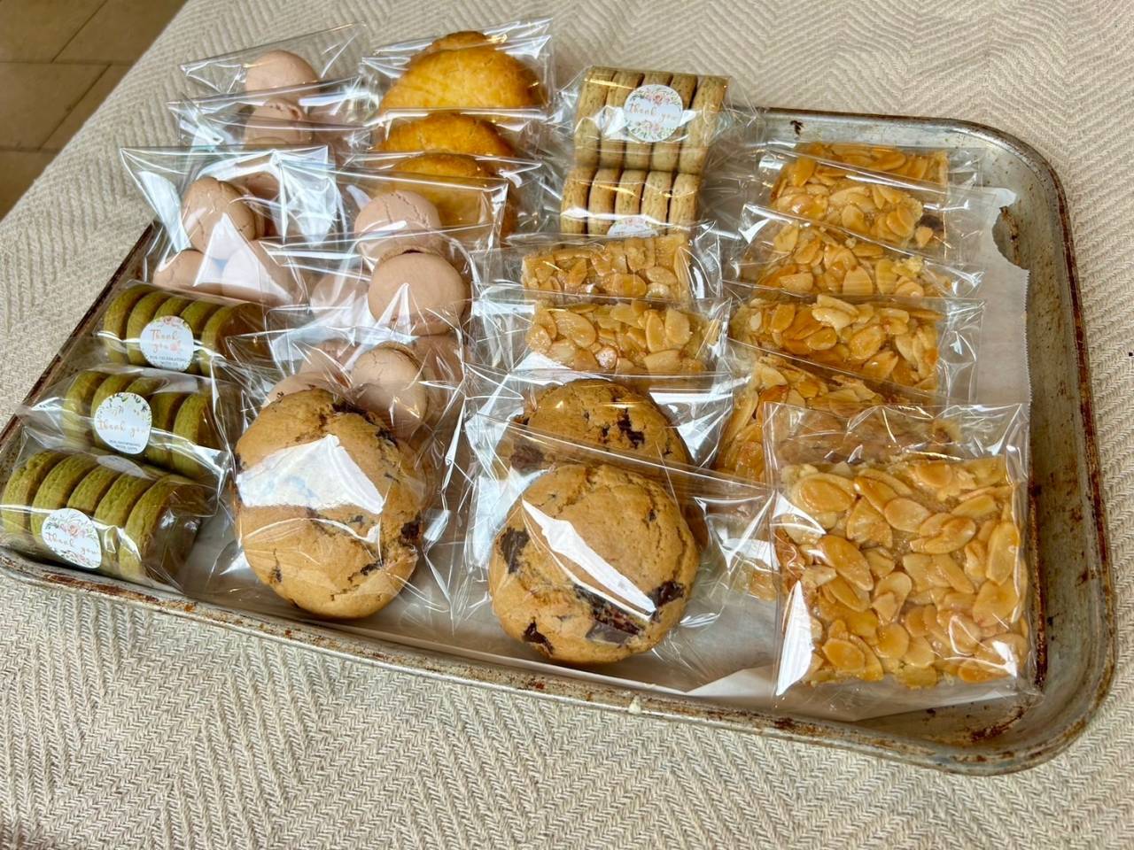 母の日に手作りクッキー缶！お菓子作り好きな人へのプレゼントアイデア