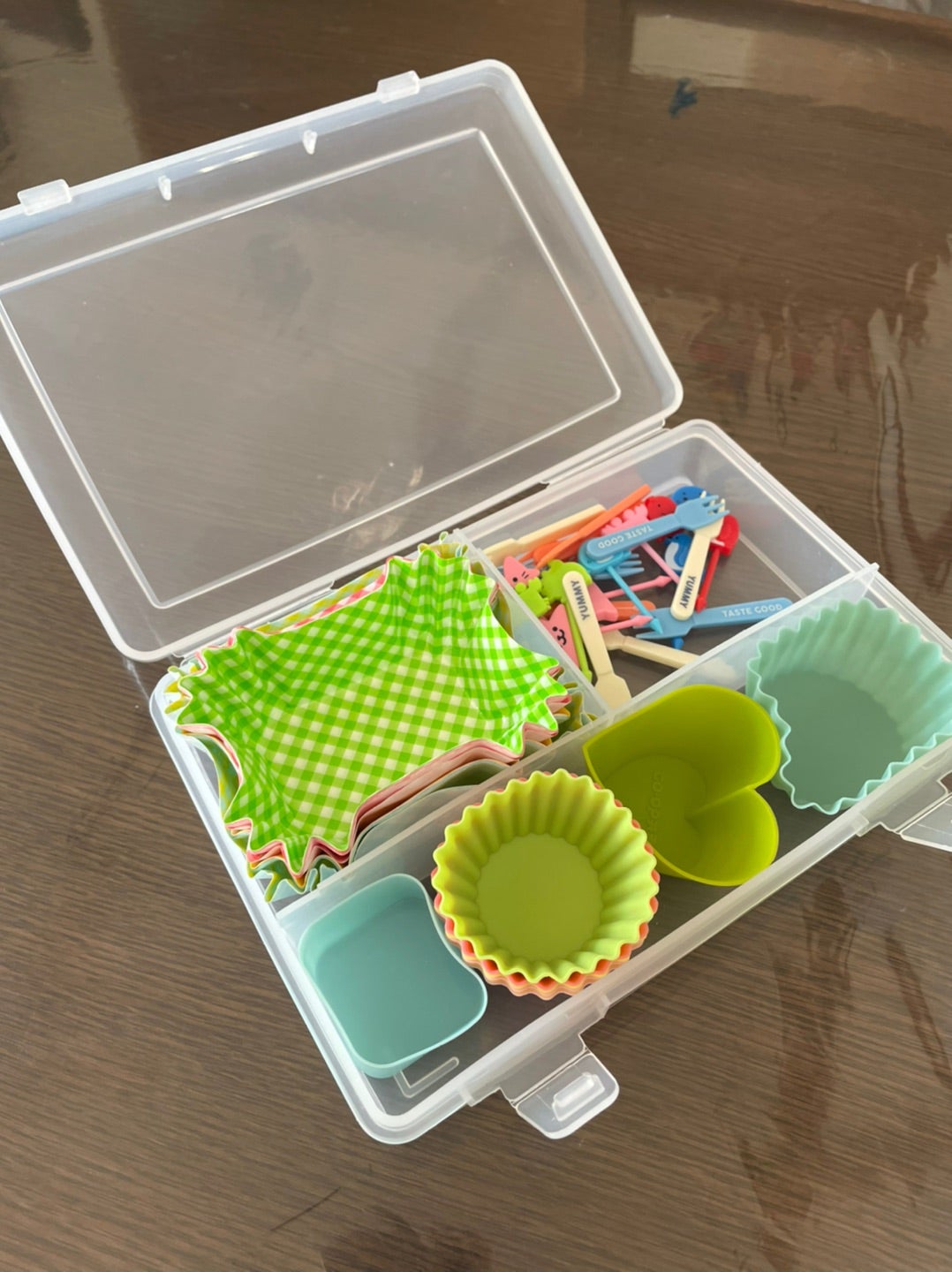 お弁当グッズ・おかずカップの収納におすすめ。無印良品と100円均一商品の収納実例SPOON HOME