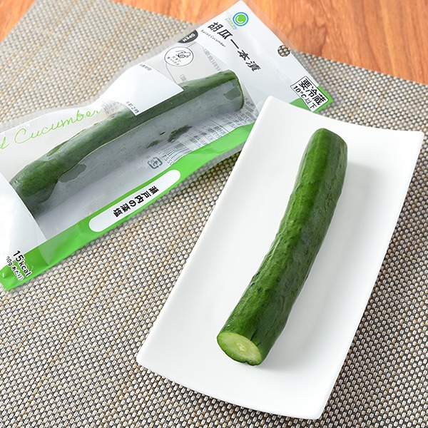 え 16kcal！？ファミマの「きゅうり一本漬け」がシャキシャキで美味しい！夏はこれだよね
