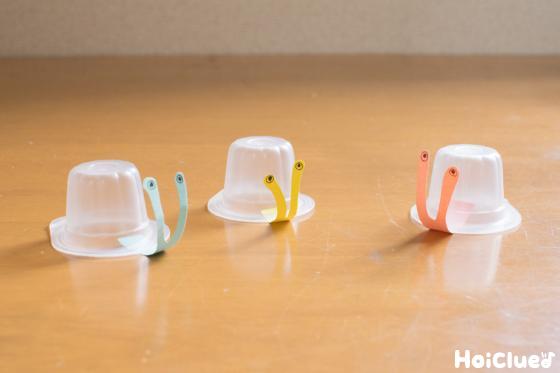 titleカップで風鈴製作カップなどを使い、夏をイメージして絵を描いたりシールを貼ったりする涼しげな風鈴製作です☆ お家でも飾って楽しめる製作です☆準備するもの・ゼリーカップなど ・マジックペンなど ・画用紙 ・シール ・すず ・ひも ・キラキラの