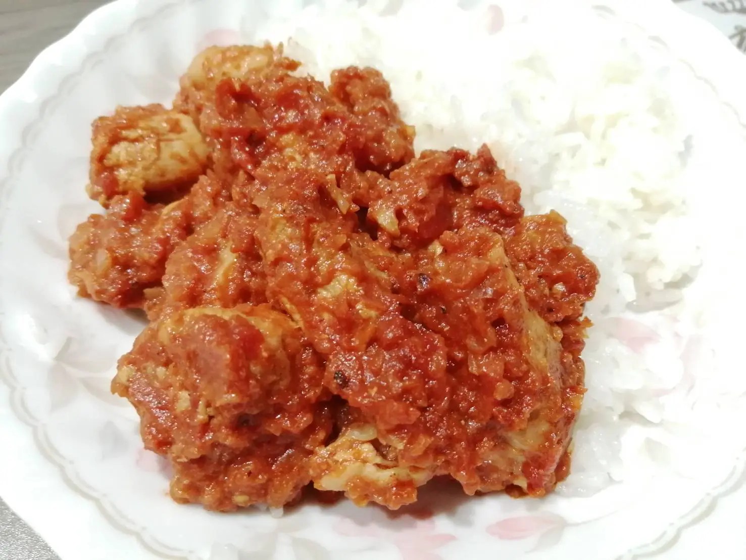 スパイスでつくるトマトチキンカレ