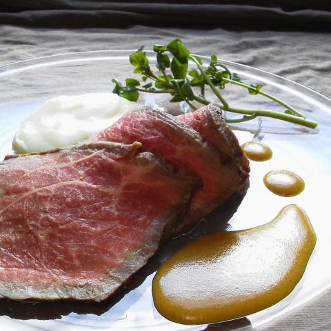 オーブンがなくても！フライパンや魚焼きグリルを使ったローストビーフの作り方ハウジーマガジン