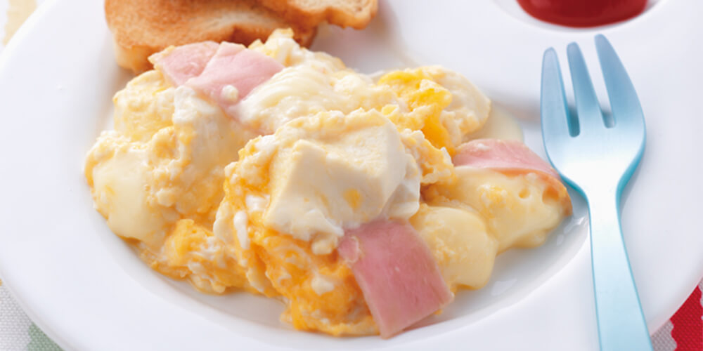 5 18 木 朝ごはん ハムエッグとサラダとトーストeriko ＊作り置きおかずで毎日ごはん＊