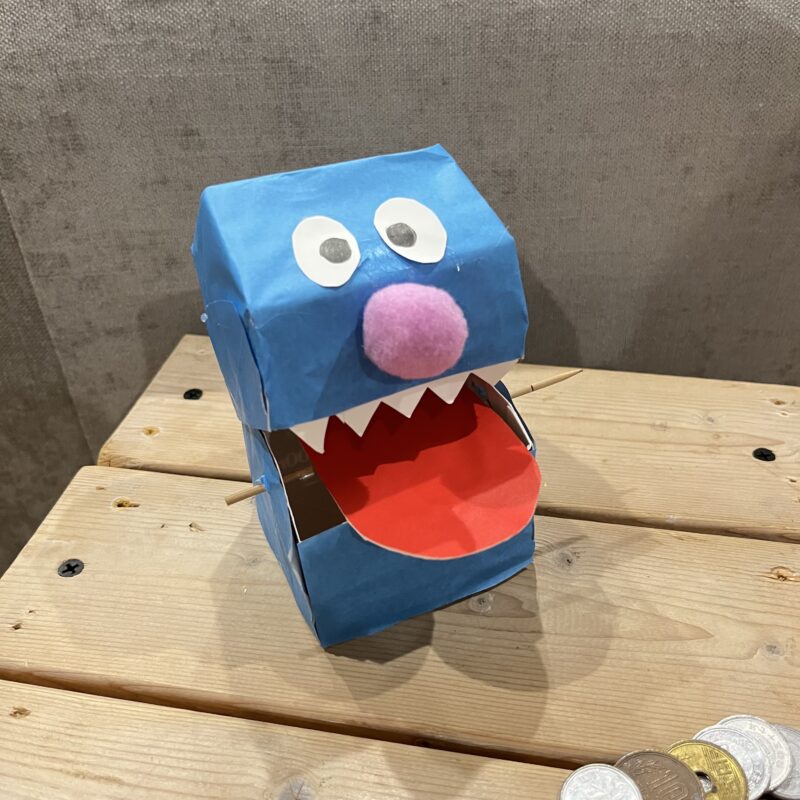 牛乳パック工作 まるでヒミツのたから箱☆ゴージャスな貯金箱を作ってみよう！KADOKAWA児童書ポータルサイト「ヨメルバ」note